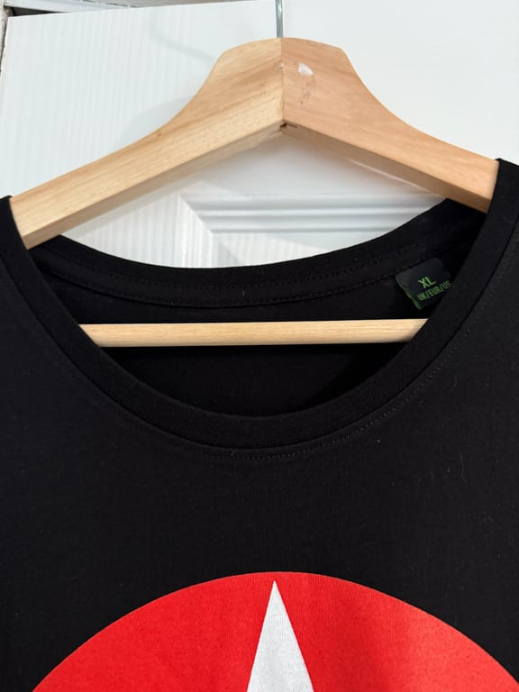 The Clash Star Button T-Shirt (XL)